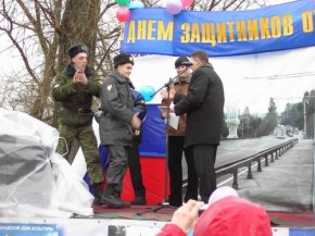 Возле бассейна пройдет авто-шоу