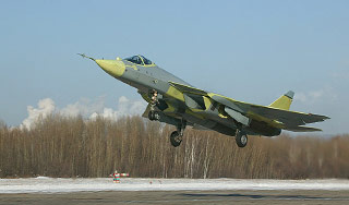 Россия начнет летные испытания трех Т-50 Россия начнет летные испытания трех Т-50