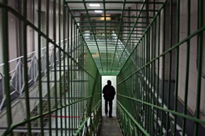 Житель Жуковки зарезал знакомого и закопал в лесу