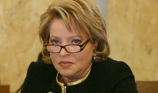 Матвиенко грозит педофилам кастрацией Матвиенко грозит педофилам кастрацией