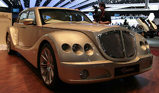 В Женеве показано авто миллионера из трущоб В Женеве показано авто миллионера из трущоб