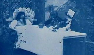 Вышло кино "Алиса в стране чудес" 1903 года Вышло кино "Алиса в стране чудес" 1903 года