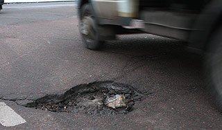 В Германии продают выбоины на дорогах В Германии продают выбоины на дорогах