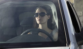 Женщины водят авто лучше мужчин Женщины водят авто лучше мужчин