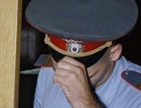 Милиционера обвиняют сразу по четырем статьям