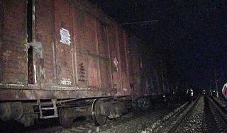Бомба пустила поезд под откос Бомба пустила поезд под откос
