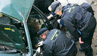 В Москве подорвали шумовой гранатой машину В Москве подорвали шумовой гранатой машину
