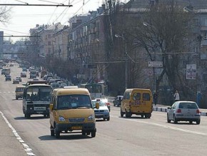 Маршрутчики заплатят больше миллиона