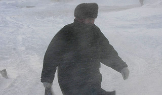 Снежный буран парализовал Дальний Восток Снежный буран парализовал Дальний Восток