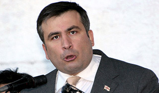 Саакашвили "убил себя" по совету пиарщиков Саакашвили "убил себя" по совету пиарщиков