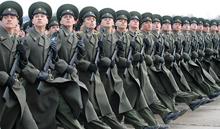 Новую форму покажут на Параде Победы Новую форму покажут на Параде Победы