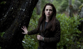 Смерть Беллы в "Сумерках" снимет женщина Смерть Беллы в "Сумерках" снимет женщина