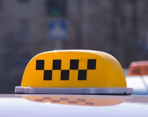 В Бежице сотрудники ГИБДД задержали угонщика такси