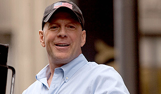 Брюса Уиллиса ждут катастрофы и два брака Брюса Уиллиса ждут катастрофы и два брака