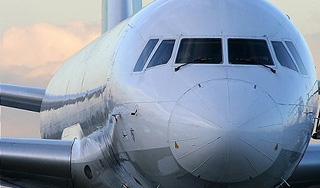 В Москве аварийно сел Ту-204 с туристами В Москве аварийно сел Ту-204 с туристами