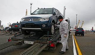 Пошлины на новые иномарки могут снизить Пошлины на новые иномарки могут снизить