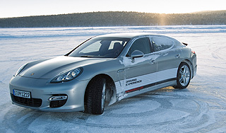 Porsche Panamera проверили на льду Porsche Panamera проверили на льду