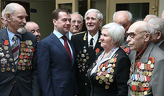 Россия вернет долги ветеранам Россия вернет долги ветеранам
