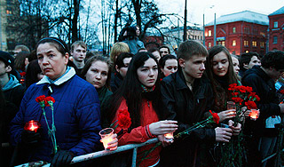 На Лубянке почтили память жертв терактов На Лубянке почтили память жертв терактов