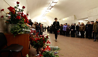 Отец-учитель опознал в смертнице свою дочь Отец-учитель опознал в смертнице свою дочь