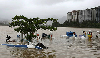 Стихия унесла жизни 102 жителей Бразилии Стихия унесла жизни 102 жителей Бразилии