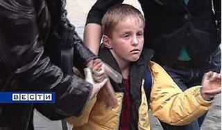 Американка издевалась над русским сыном Американка издевалась над приемным сыном