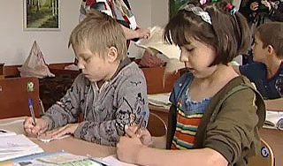 Россия останавливает усыновление в США Россия останавливает усыновление в США