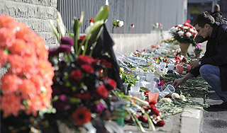 Россия скорбит по жертвам катастрофы Ту-154 Россия скорбит по жертвам катастрофы Ту-154