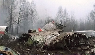 Самолет Качиньского садился без разрешения Самолет Качиньского садился без разрешения