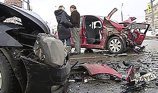 ГАИ расплатилась за "живой щит" ремонтом ГАИ расплатилась за "живой щит" ремонтом