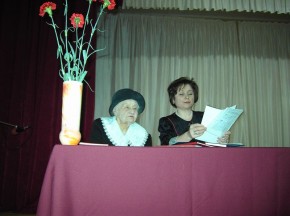 Школу хотят назвать именем ветерана Евдокия Анищенко