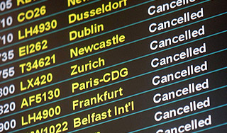 Авиакомпании потеряют из-за вулкана $1 млрд Авиакомпании потеряют из-за вулкана $1 млрд