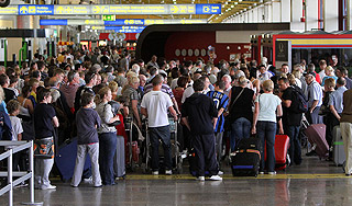 Сотни россиян застряли в Китае из-за вулкана Сотни россиян застряли в Китае из-за вулкана