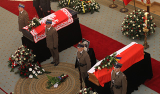 Качиньские будут погребены в саркофаге Качиньские будут погребены в саркофаге