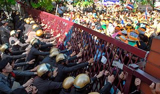 На улицы Таиланда вывели войска На улицы Таиланда вывели войска