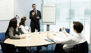 Подчиненные составили рейтинг боссов Подчиненные составили рейтинг боссов