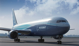 Самолет с россиянами сел на базе ВВС США Самолет с россиянами сел на базе ВВС США