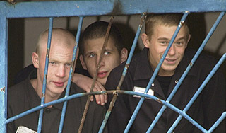 40 подростков устроили бунт в колонии 40 подростков устроили бунт в колонии