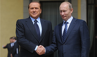 Путин гордится работой с Медведевым Путин гордится работой с Медведевым