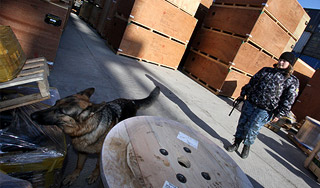 Запчасти к танкам маскировали под игрушки Запчасти к танкам маскировали под игрушки