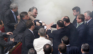 В Раде устроили драку за Черноморский флот В Раде устроили драку за Черноморский флот