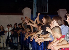 Рокеры пели в честь Победы