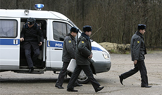 Девочку изнасиловали и задушили в лесу Девочку изнасиловали и задушили в лесу