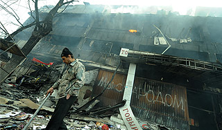 Киргизия подсчитала убытки от беспорядков Киргизия подсчитала убытки от беспорядков