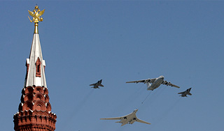 Москва закрывает небо из-за парада Победы Москва закрывает небо из-за парада Победы