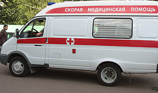 В День Победы водитель протаранил толпу В День Победы водитель протаранил толпу