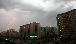 Москвичей ожидают жара и грозы Москвичей ожидают жара и грозы