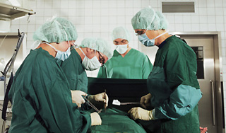 Мужчина проиграл пари собственной смерти Мужчина проиграл пари собственной смерти