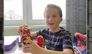 Обидчицу сироты из России призвали к ответу Обидчицу сироты из России призвали к ответу