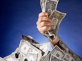 Миллионеров стало вдвое меньше